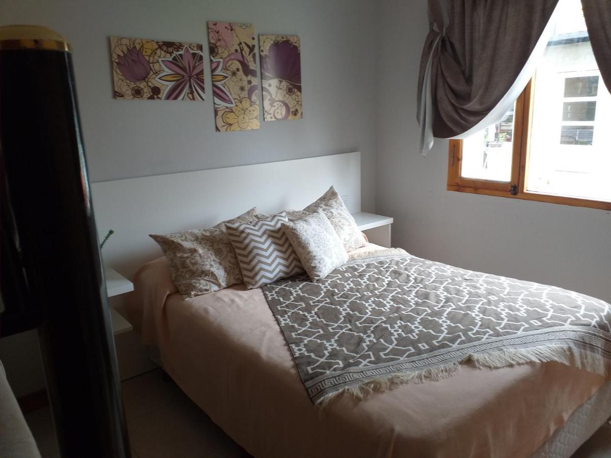 Acol Apartment Перито Морено Екстериор снимка