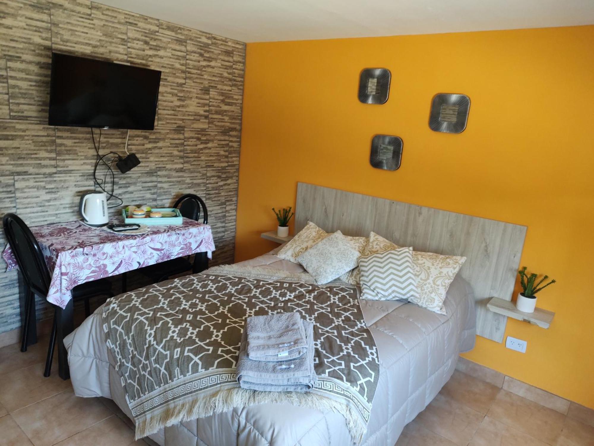 Acol Apartment Перито Морено Екстериор снимка